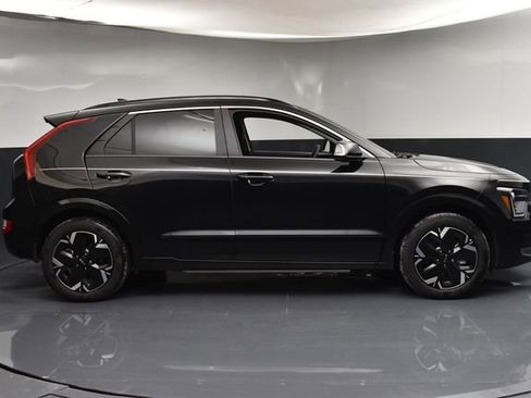 Certified 2025 Kia Niro Wind image 8