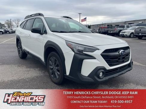 Used 2025 Subaru Outback Onyx Edition AWD/4WD image 1