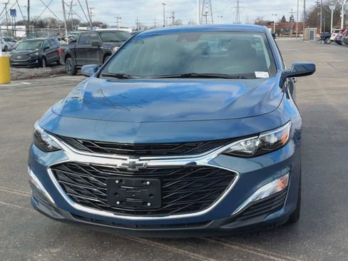 Certified 2025 Chevrolet Malibu RS w/ LPO, Floor Liner Package image 7