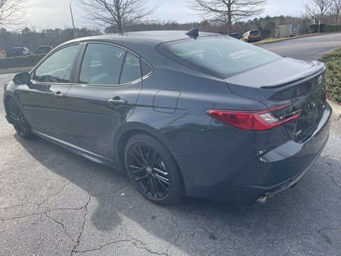 Used 2025 Toyota Camry SE w/ Multimedia Upgrade Package image 7