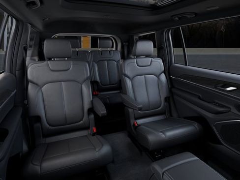 New 2026 Jeep Grand Cherokee L Limited image 15