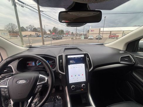 Used 2024 Ford Edge SEL image 33