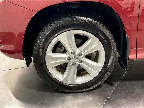 Used 2010 Toyota Highlander Limited image 9