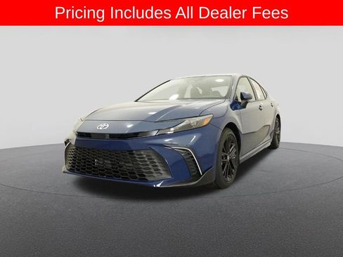 New 2026 Toyota Camry SE FWD image 32
