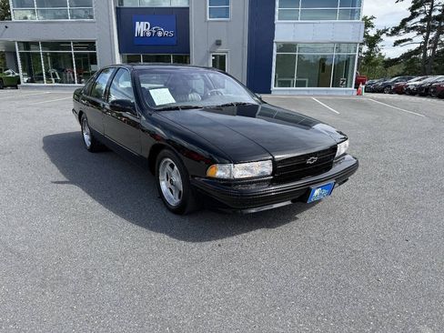 Used 1996 Chevrolet Impala SS RWD image 2