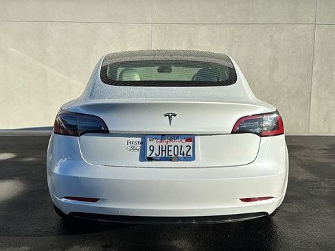 Used 2023 Tesla Model 3 Standard Range image 3