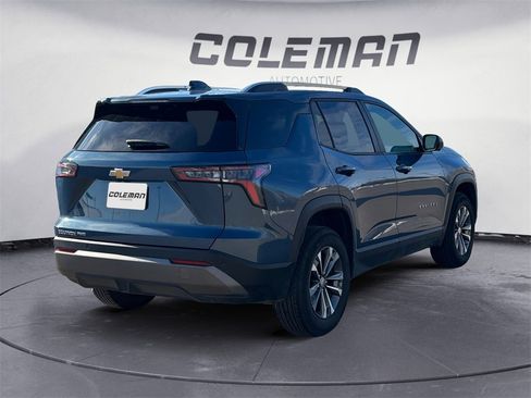 Used 2025 Chevrolet Equinox LT w/ Convenience Package II image 5