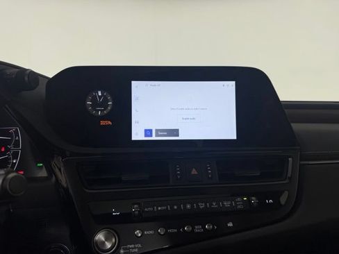 Used 2025 Lexus ES 350 w/ Premium Package FWD image 22