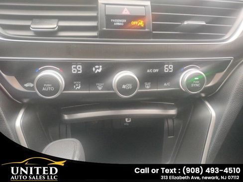 Used 2018 Honda Accord LX image 16