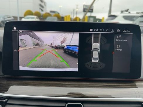 Used 2022 BMW 530i xDrive w/ Convenience Package image 13