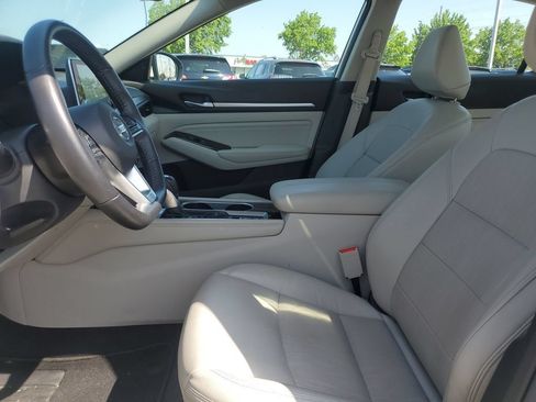 Used 2021 Nissan Altima 2.5 Platinum AWD/4WD image 20