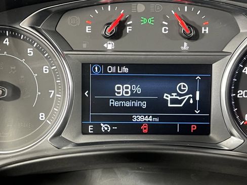 Used 2024 GMC Terrain SLE image 19