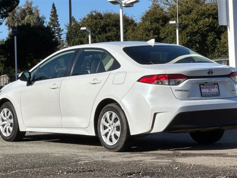 Certified 2024 Toyota Corolla LE image 5