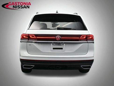 Used 2024 Volkswagen Atlas SE image 6
