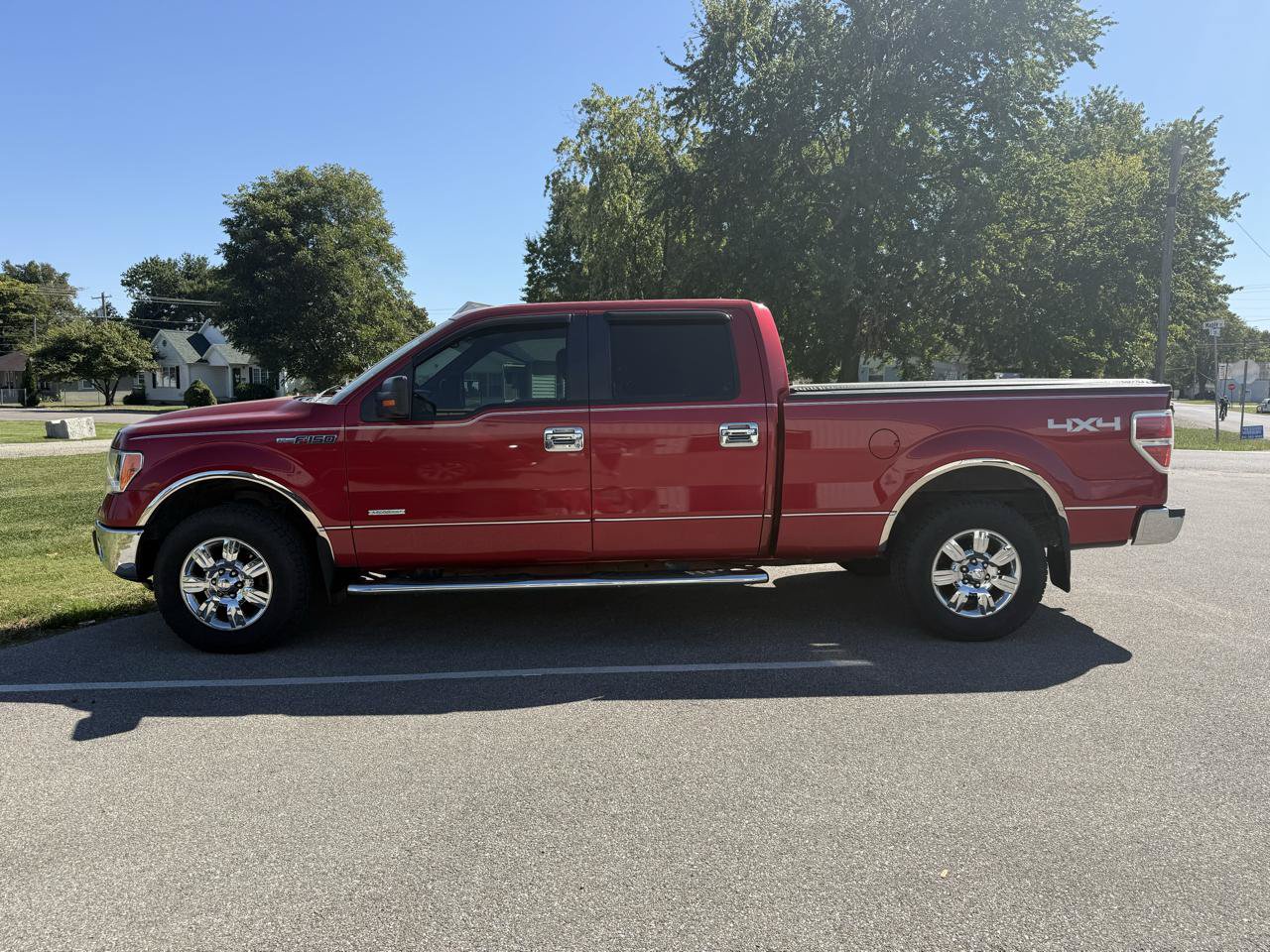 Used 2012 Ford F150 XLT w/ XLT Chrome Pkg AWD/4WD image 2