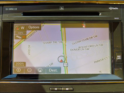 Used 2016 Toyota Avalon Limited image 25