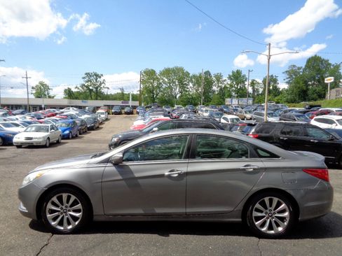 Used 2012 Hyundai Sonata SE image 8