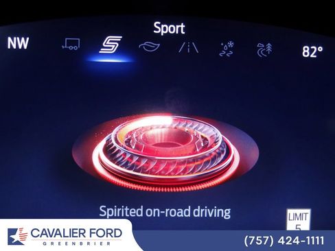 Used 2026 Ford Explorer Active AWD/4WD image 32