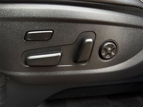 Used 2021 Hyundai Palisade Limited w/ Cargo Package image 24