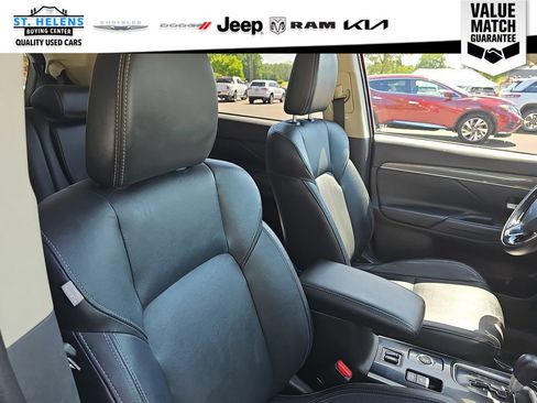 Used 2019 Mitsubishi Outlander ES AWD/4WD image 24