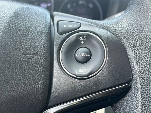 Used 2020 Honda HR-V LX image 29