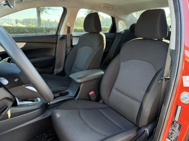 Certified 2024 Kia Forte LXS w/ LXS Technology Package FWD image 2