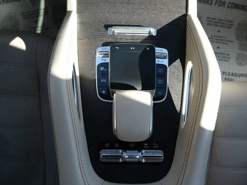 Used 2020 Mercedes-Benz GLS 450 4MATIC image 32