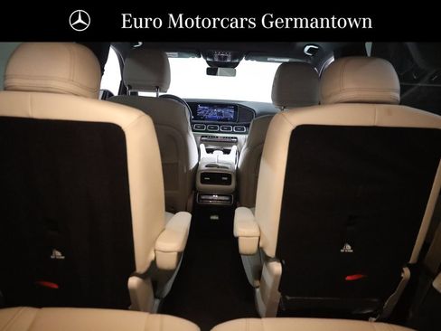 Used 2025 Mercedes-Benz GLS 450 4MATIC w/ AMG Line Exterior image 73