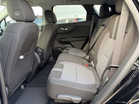 Used 2025 Chevrolet Blazer LT image 10