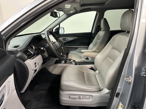 Used 2019 Honda Ridgeline RTL-T image 9