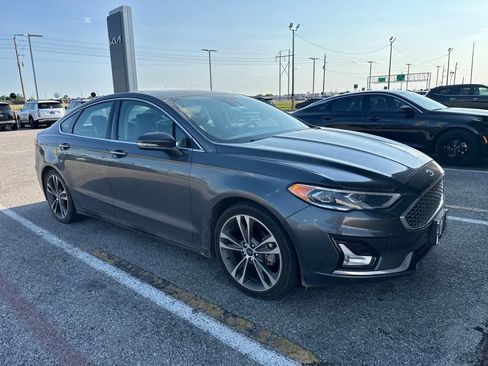 Used 2020 Ford Fusion Titanium AWD/4WD image 2