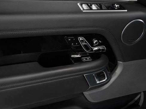 Used 2021 Land Rover Range Rover P525 Westminster Edition image 35