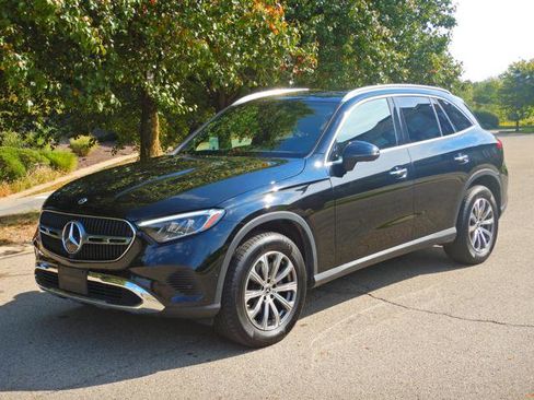 Used 2024 Mercedes-Benz GLC 300 4MATIC image 1