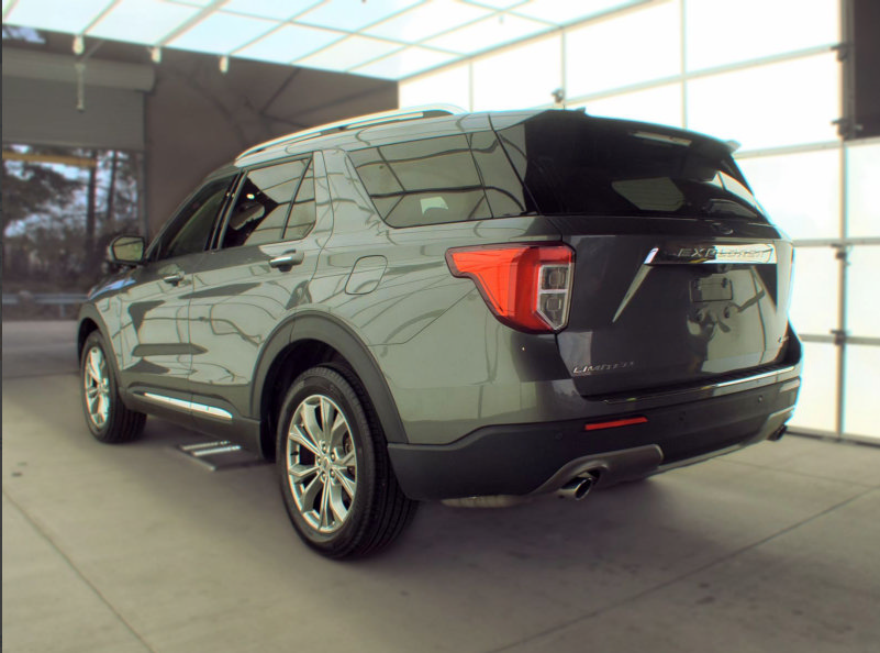 Used 2023 Ford Explorer Limited AWD/4WD image 4