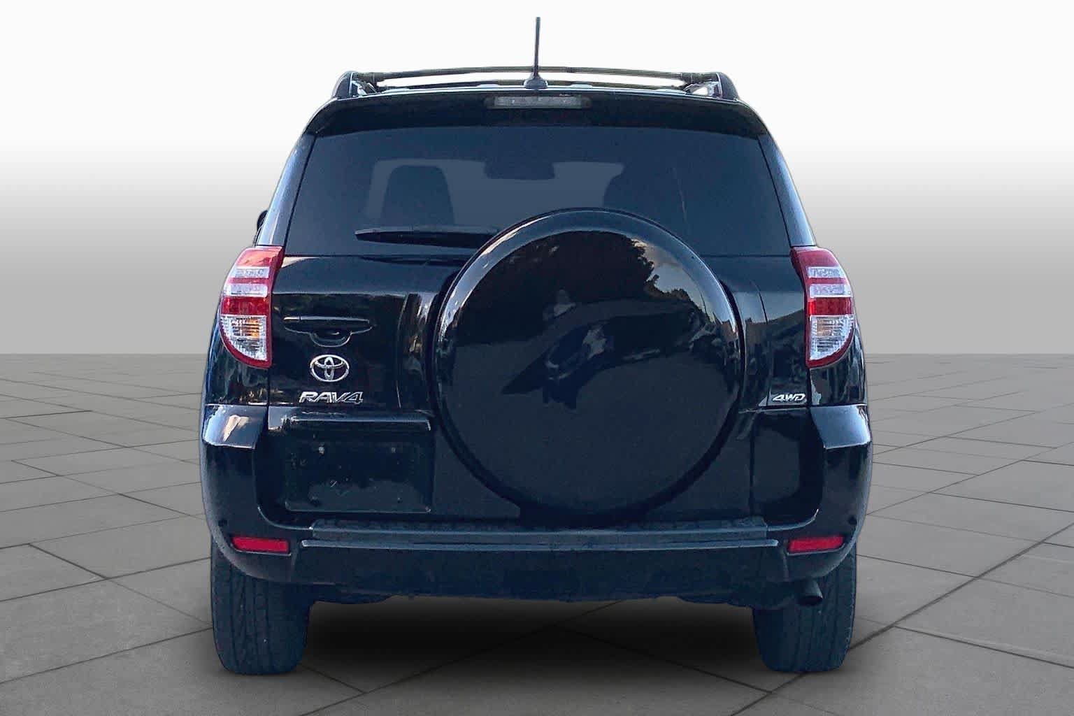 Used 2012 Toyota RAV4 4WD w/ Value Pkg image 4