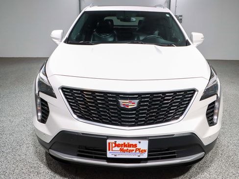 Used 2023 Cadillac XT4 Premium Luxury image 4