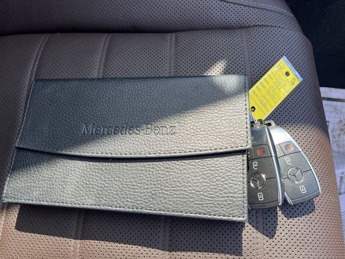 Used 2023 Mercedes-Benz GLE 350 4MATIC image 30