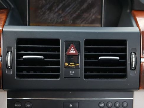 Used 2010 Mercedes-Benz GLK 350 2WD w/ Multimedia Pkg image 37