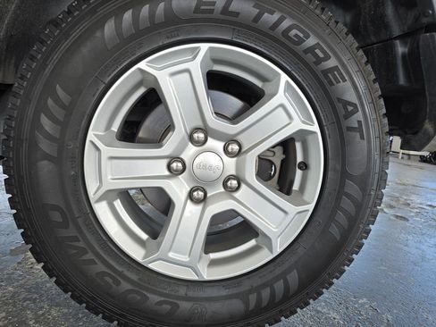 Used 2019 Jeep Wrangler Unlimited Sport S AWD/4WD image 45