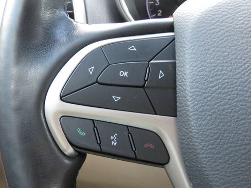 Used 2021 Jeep Grand Cherokee Limited AWD/4WD image 22