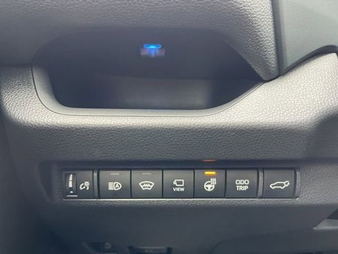 Used 2025 Toyota RAV4 XSE w/ Advanced Technology Package AWD/4WD image 15