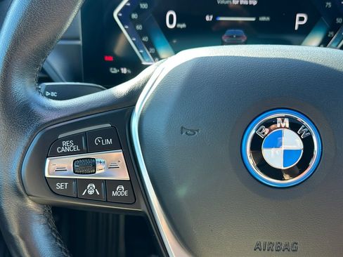 Used 2023 BMW i4 eDrive35 RWD image 19