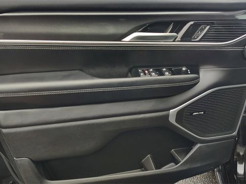 Used 2023 Jeep Wagoneer 4WD w/ Premium Group I image 8