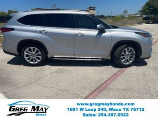 Used 2022 Toyota Highlander Limited FWD video 2