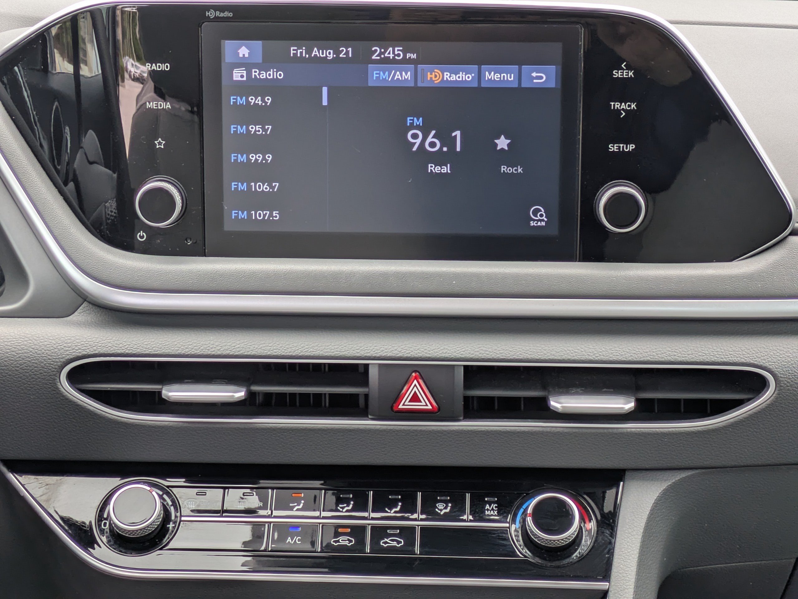 Used 2020 Hyundai Sonata SE FWD image 16