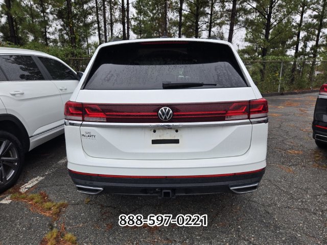 Used 2024 Volkswagen Atlas SE FWD image 3