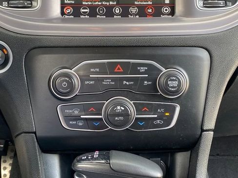 Used 2023 Dodge Charger R/T w/ Navigation & Travel Group image 31