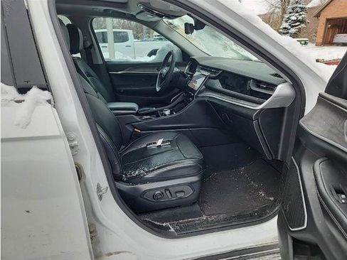 Used 2022 Jeep Grand Cherokee Limited 4xe w/ Luxury Tech Group II image 20