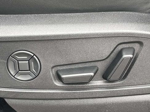 Used 2025 Audi Q5 Prestige AWD/4WD image 18