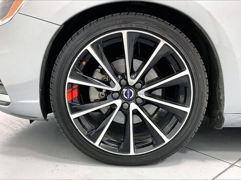 Used 2018 Volvo S60 T5 Dynamic w/ Vision Package FWD image 8
